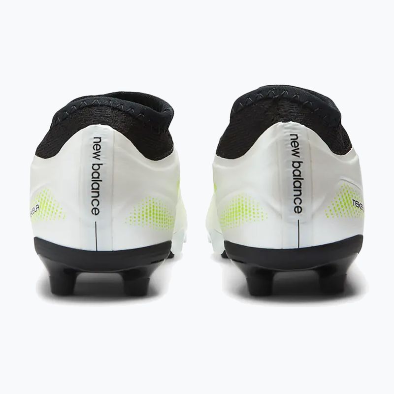 Buty do piłki nożnej dziecięce New Balance Tekela Team Low JR FG white 11