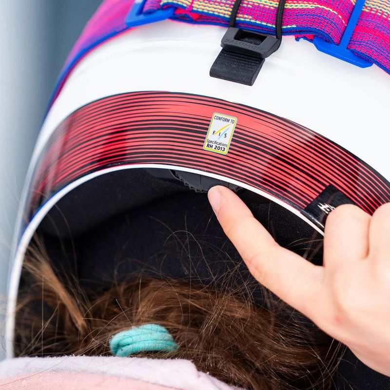 Kask narciarski dziecięcy Salomon Equipe Fis + Chinguard Jr white/race blue 9