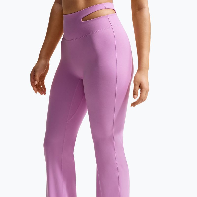 Spodnie treningowe damskie Nike Zenvy High-Waisted Flared light magenta/white 5