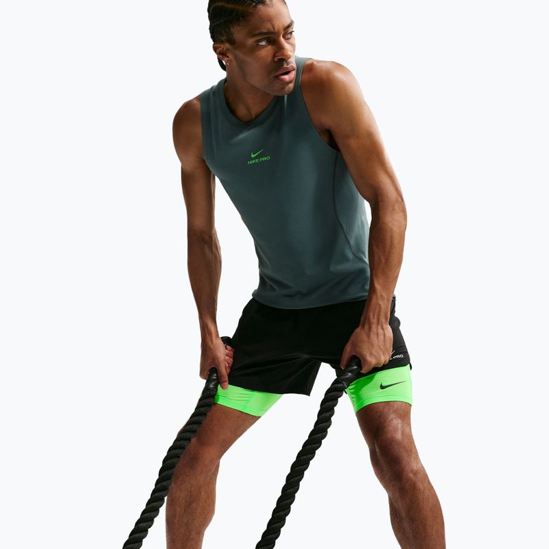 Spodenki treningowe męskie Nike Pro Dri-Fit Fitness Long green strike/black 6