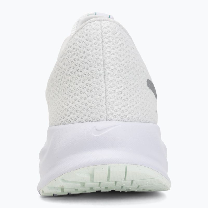 Buty do biegania damskie Nike Run Defy summit white/white/metallic silver 6