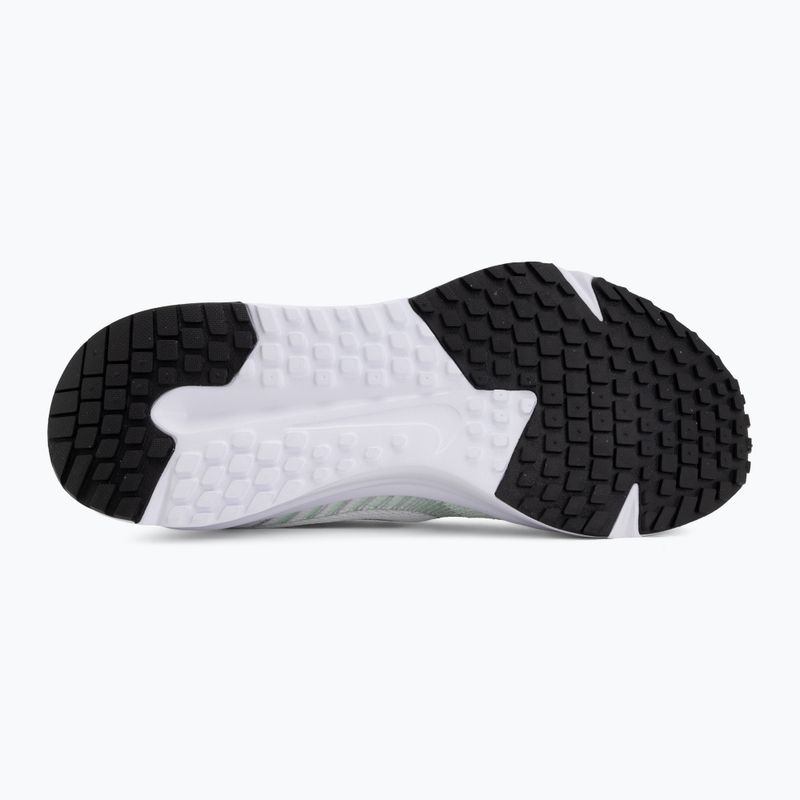 Buty do biegania damskie Nike Run Defy white/cucumber calm/black/illusion green 4