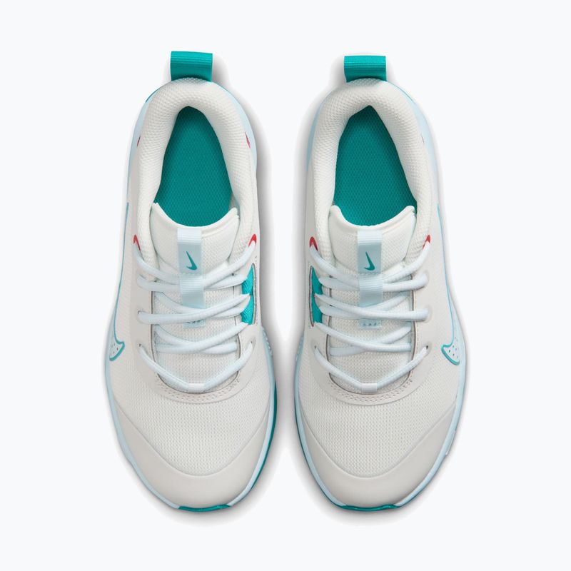 Buty Nike Omni Multi-Court off white/energy/glacier blue 13