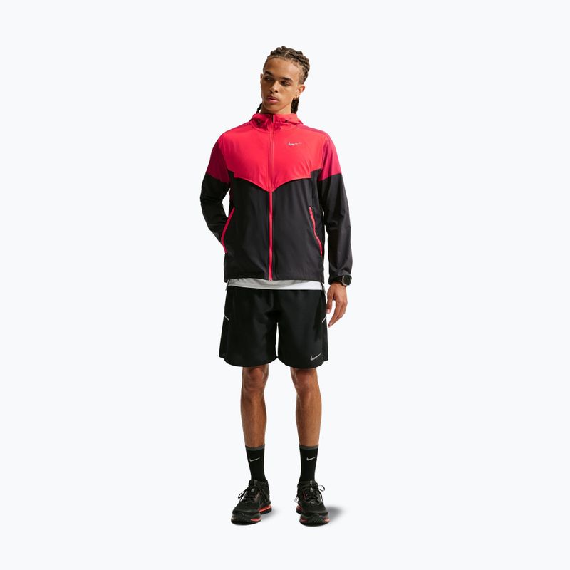Kurtka do biegania męska Nike Impossibly Light Windrunner black/light crimson/tough red 2