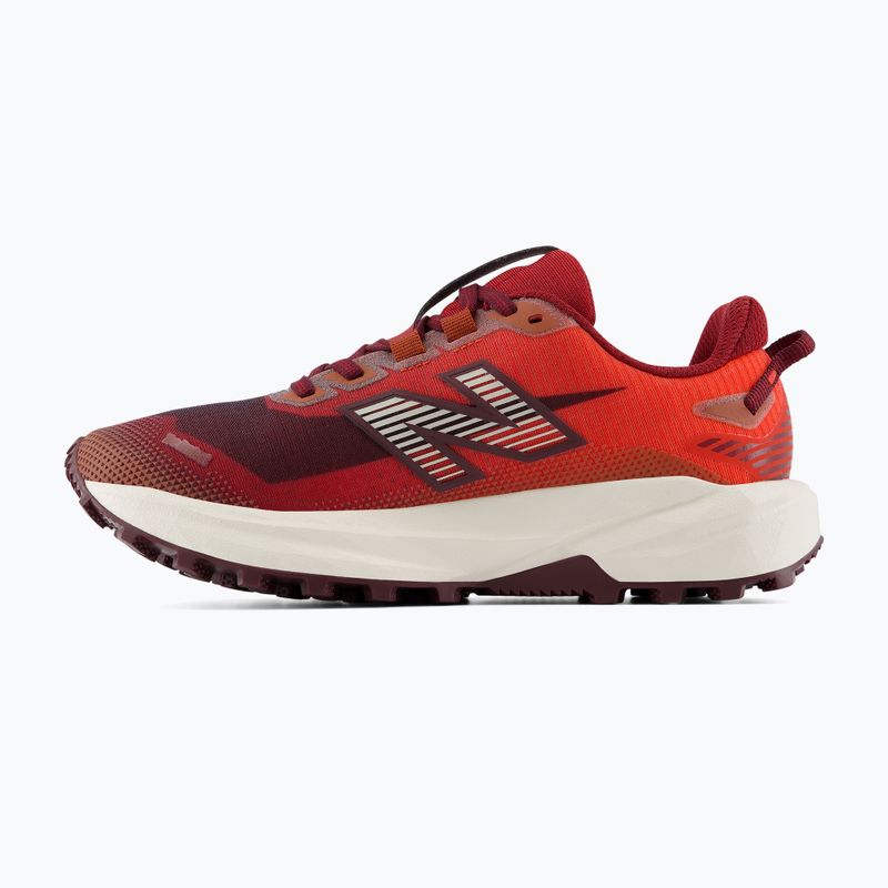 Buty do biegania damskie New Balance Rebel V1 podium red/neo flame 10