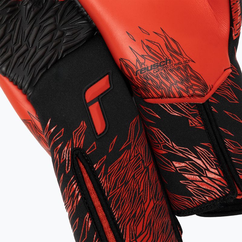 Rękawice bramkarskie Reusch Venomous Gold X black/fiery red 5