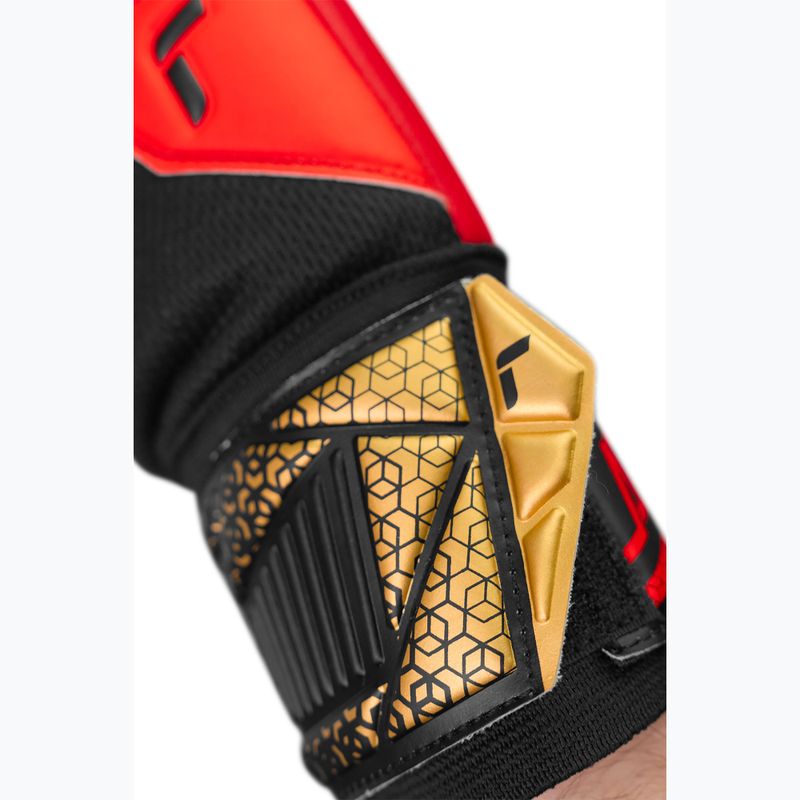Rękawice bramkarskie Reusch Attrakt Silver black/gold/fiery red 7