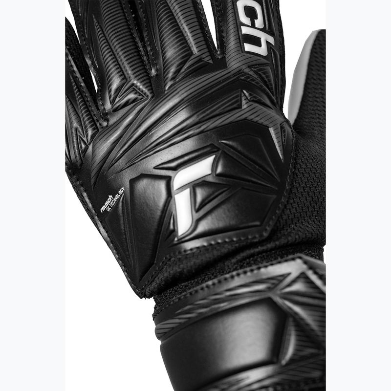 Rękawice bramkarskie dziecięce Reusch Attrakt Starter Solid Junior 5672514 black 6