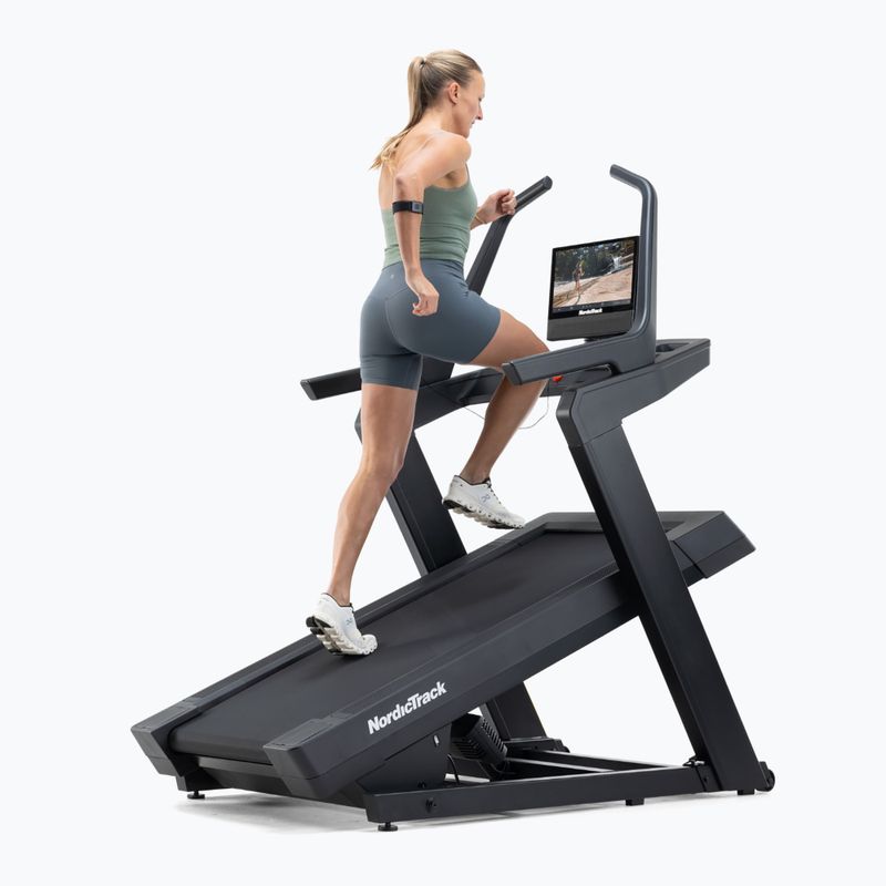 Bieżnia elektryczna NordicTrack X16 black 4