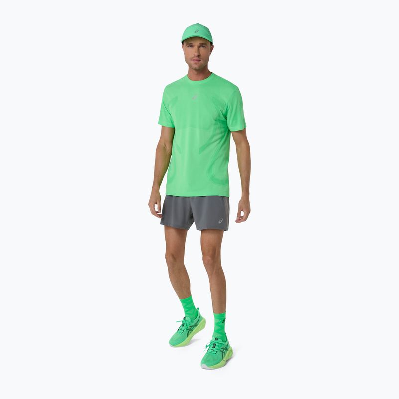 Spodenki do biegania męskie ASICS Road 5IN clay grey/steel grey/illuminate green 2