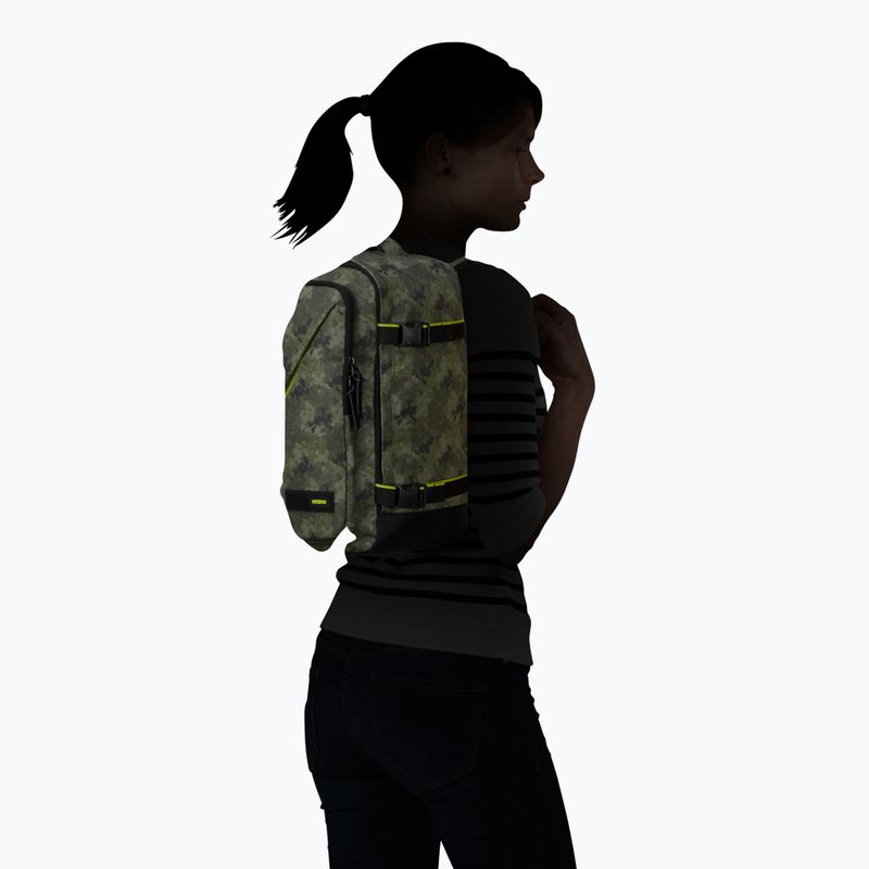 Plecak American Tourister Take2Cabin Disney 24 l donald duck camo 7