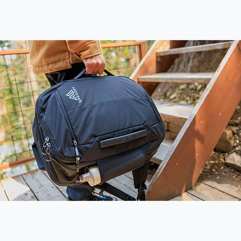 Plecak turystyczny Gregory Border Carry On 40 l black lichen 9