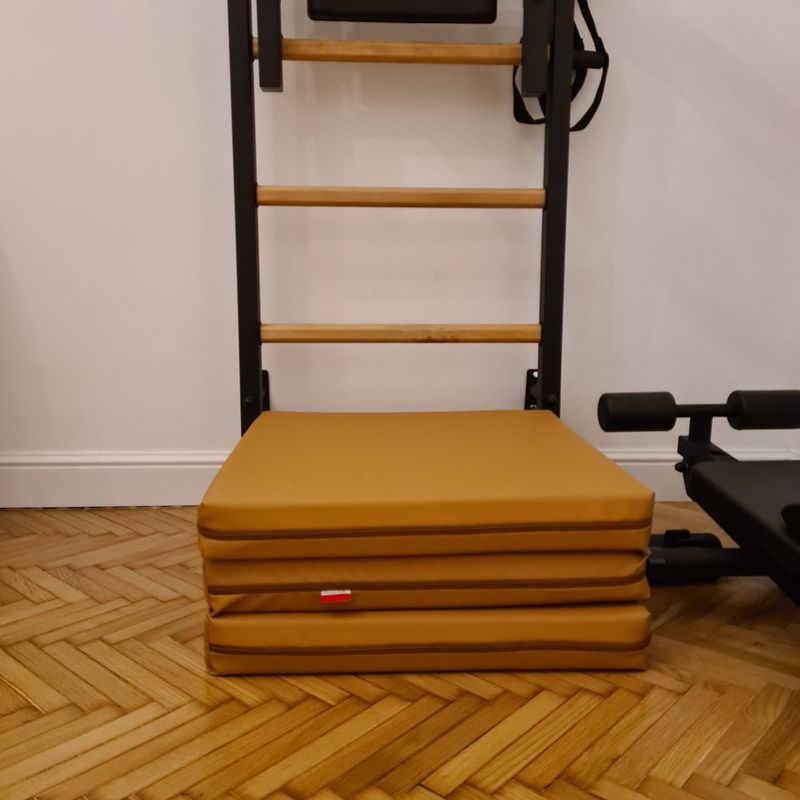 Materac gimnastyczny BenchK brązowy BK-GMB 6