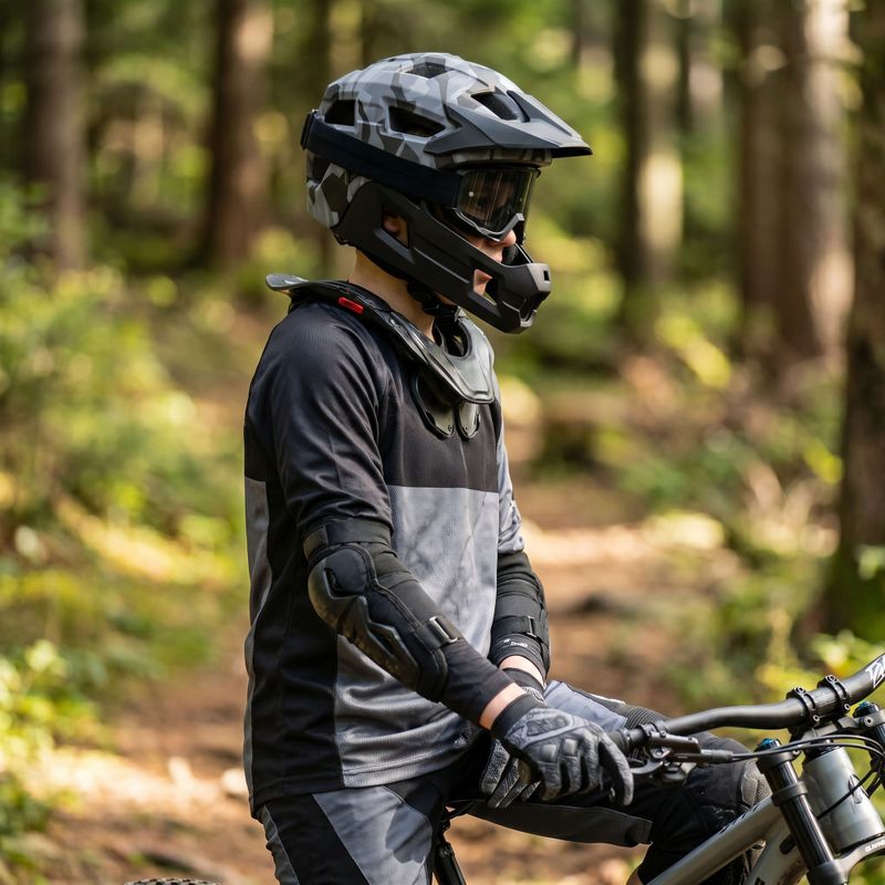 Kask rowerowy dziecięcy ATTABO Predator full face szary 10