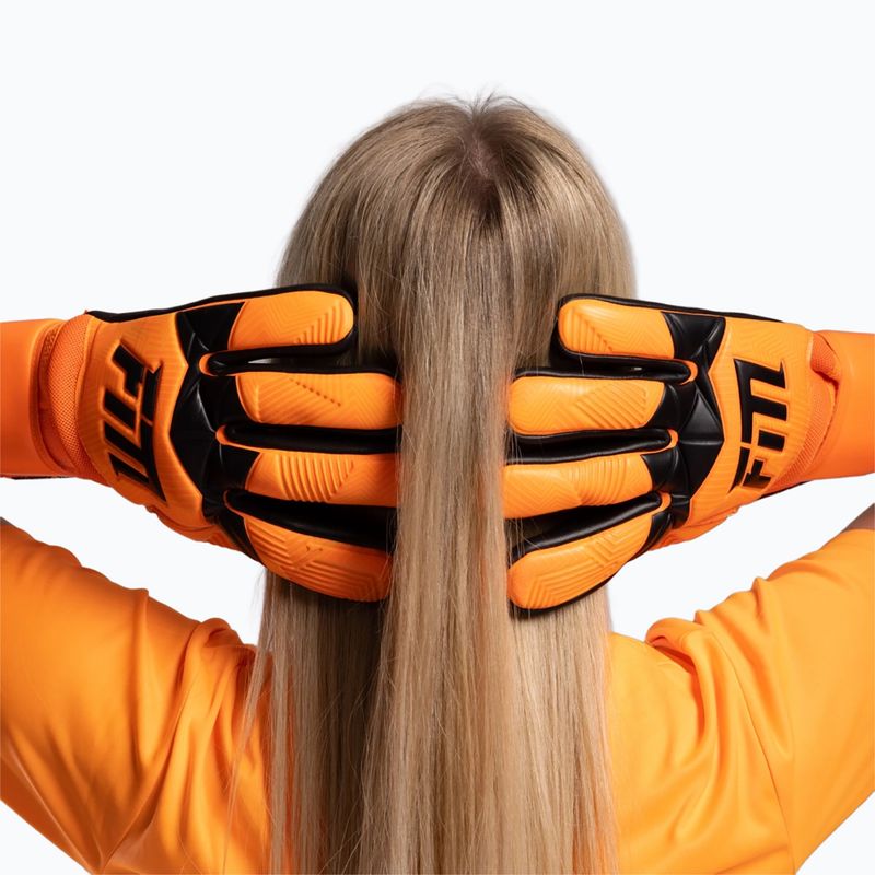 Rękawice bramkarskie Football Masters Varis X orange fluo 7