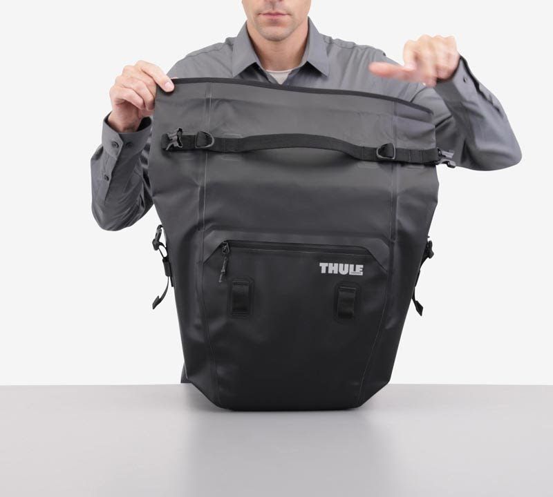 Sakwa rowerowa na bagażnik Thule Shield Pannier 22L czarna 3204916 5