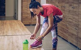 Buty na siłownię – jak dobrać obuwie damskie i męskie do treningu siłowego, fitnessu, crossfitu czy ćwiczeń cardio